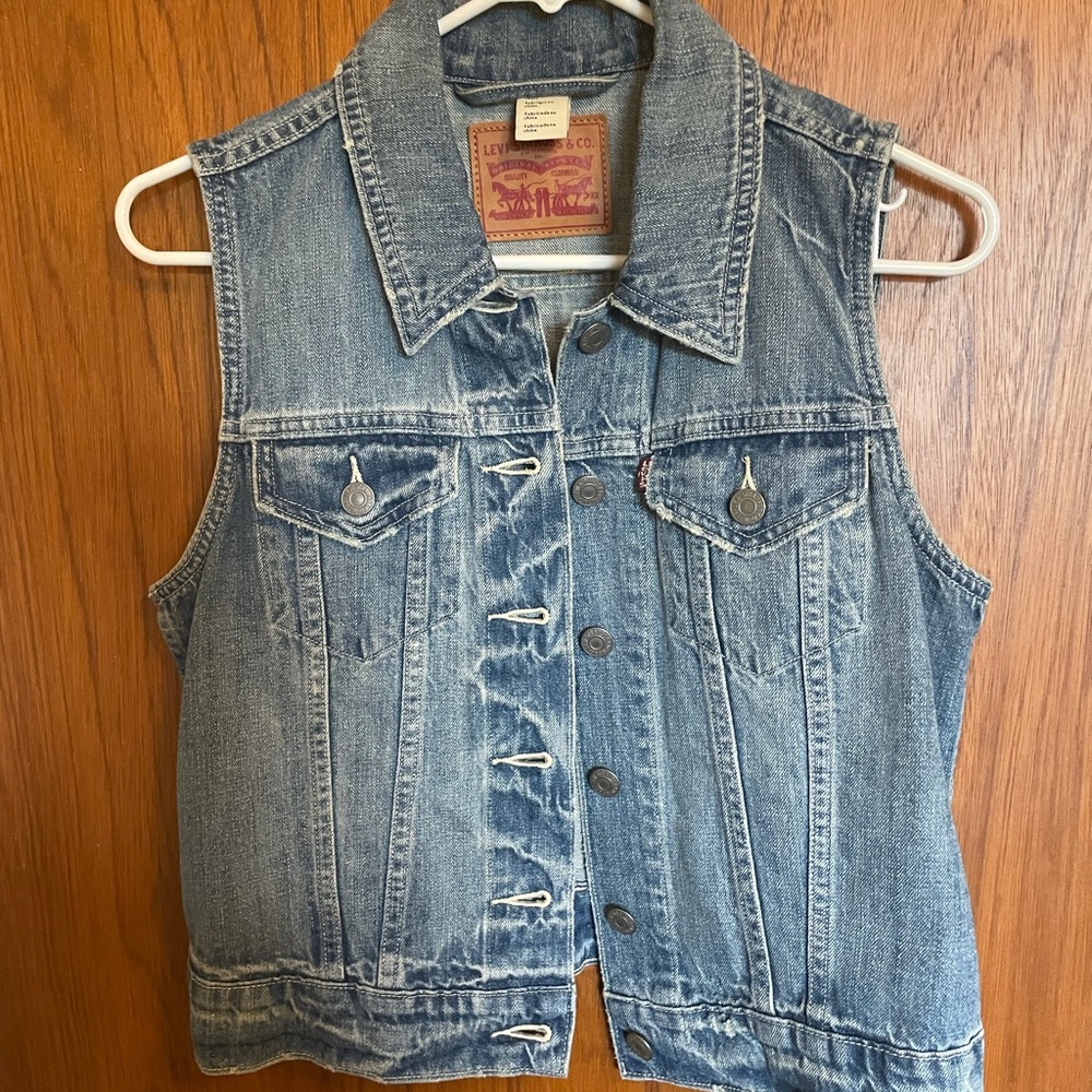 Vintage Levi’s Cropped Vest